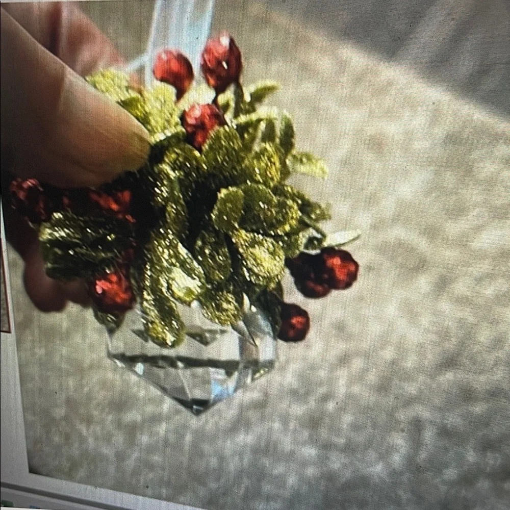 Small Ganz Kissing Krystals Mistletoe Christmas Ornament